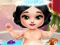 Игра Снежанка бебешка баня  онлайн