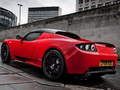 Игра Слайд на Tesla Roadster онлайн