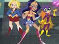 Игра Frenemies: DC Super Hero Girls онлайн