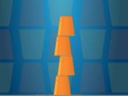 Игра Изградете кули от чаши онлайн