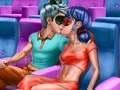 Dotted Girl Cinema Flirting — безплатна онлайн игра