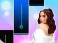 Kim Loaiza Piano tiles — безплатна онлайн игра