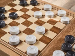 Checkers Two Player — безплатна онлайн игра