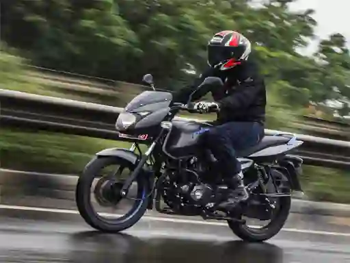 Bajaj Pulsar 125 — безплатна онлайн игра