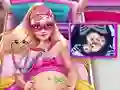 Superhero Pregnant Emergency — безплатна онлайн игра