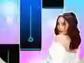 Kim Loaiza Piano tiles — безплатна онлайн игра
