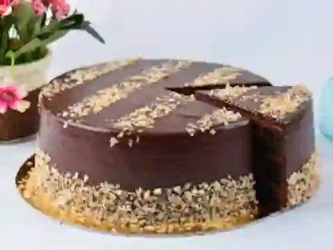 Ferrero Rocher Cake Jigsaw — безплатна онлайн игра