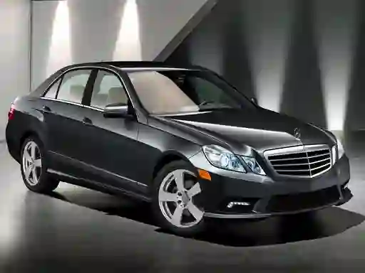 E-Class Sedan Puzz — безплатна онлайн игра