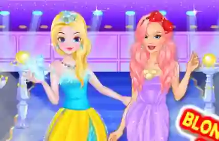 Blonde Vs Readhead Fashion Show — безплатна онлайн игра