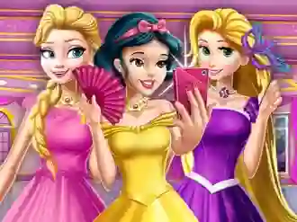 Princesses At Masquerade — безплатна онлайн игра