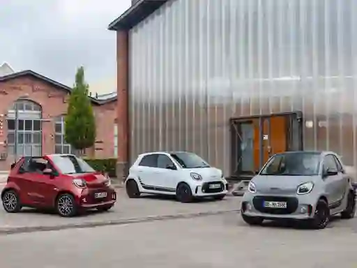 Smart Eq Forfour — безплатна онлайн игра