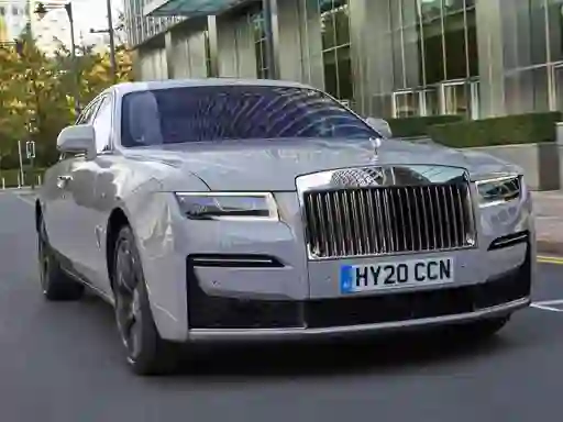 Rolls-Roycs Ghost Slide — безплатна онлайн игра