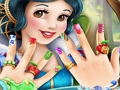 Игра Снежанка нокти  онлайн